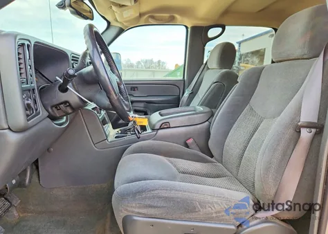 2006 Chevrolet Silverado K2500 Heavy Duty z USA, uszkodzony, nr VIN 1GCHK23256F104589